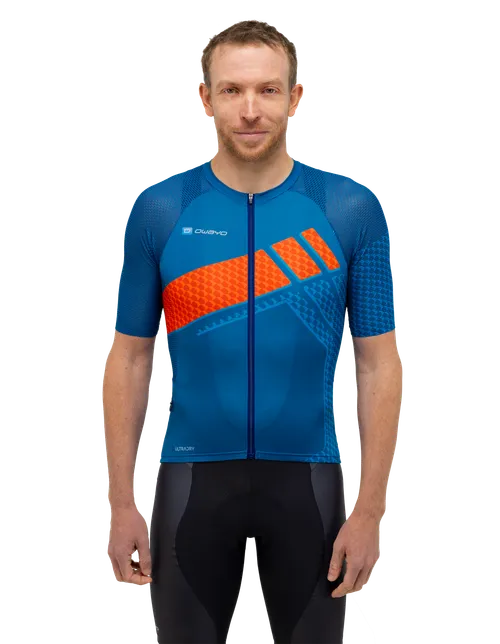 The model is 186 cm  and is wearing a size 5