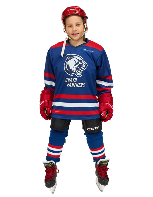 The model is 138 cm  and is wearing a size M