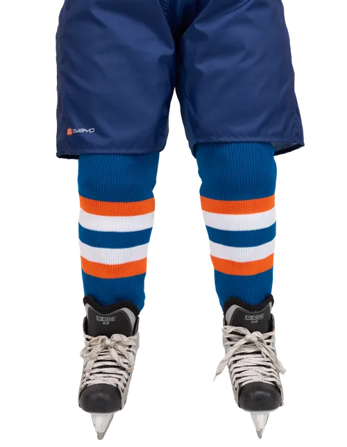 The model is 175 cm  and is wearing a size L