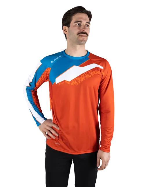 The model is 182 cm  and is wearing a size 6