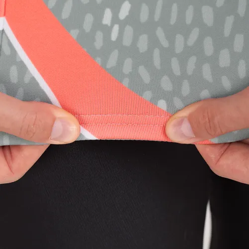 Elastic Seams